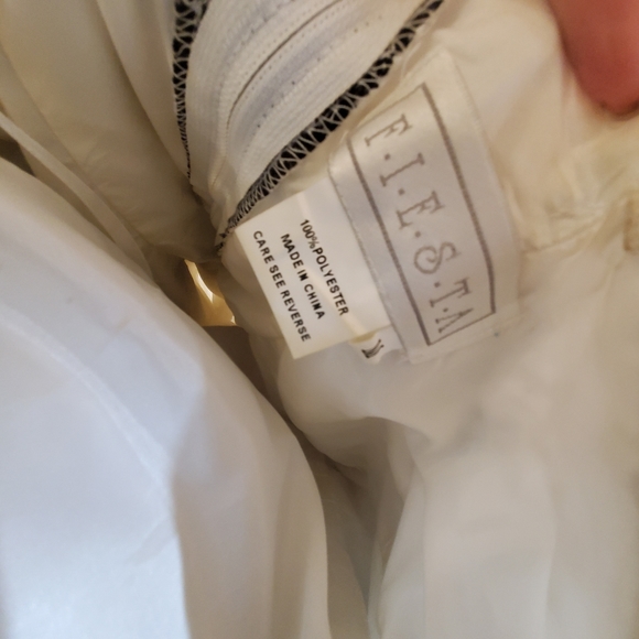 White lace mini dress - Picture 2 of 4